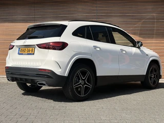 Mercedes-Benz GLA 250 e Business Solution AMG / 4