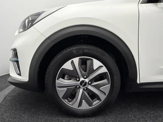 Kia e-Niro Edition 64 kWh SOH 93,8% | Camera | Stoel/Stuurverwarming | Carplay&Android | Adaptieve Cruise / 25