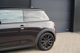 Mini Mini 1.5 Cooper Chili Serious Business | 1e eigenaar | Volledig onderhouden | Climate Control | LED | Cruise Control | Bluetooth | 18 inch | Navigatie | Comforttoegang | / 33