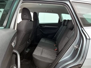 Skoda Karoq 1.5 TSI ACT Style | Automaat | Adaptive cruise control | Stoelverwarming | CarPlay | Afneembare trekhaak / 18