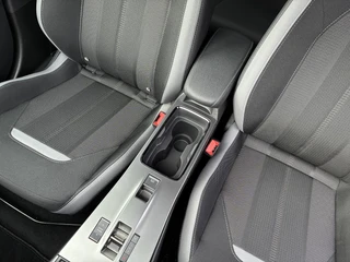 Opel Mokka Electric GS 54 kWh | Climate control | Navigatie | Verwarmbaar stuur | Elektrisch Pakket | Camera | Parkpilot | 18" LM-Velgen | Parkpilot / 35