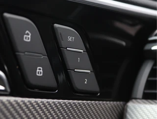Audi A4 Avant RS4  | RS Dynamic | Pano | B&O | Massage / 40