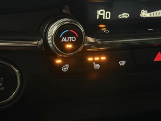 Mazda 3 2.0 e-SkyActiv-G M Hybrid 122 Luxury | 360CAM | TRHK | BOSE / 49