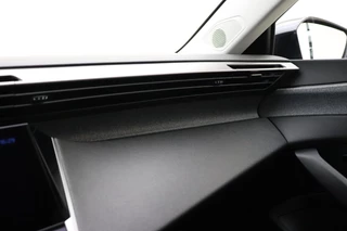 Peugeot 308 SW 1.2T 130pk Allure | AGR Stoel | Apple Carplay/Android Auto | Stoelverwarming | Achteruitrijcamera | Climate & Cruise Control / 27