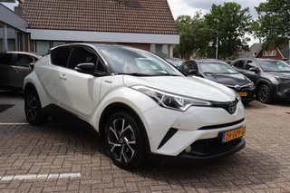 Toyota C-HR 1.8 HYBRID STYLE / 5