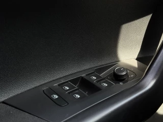 Volkswagen Taigo 1.5 TSI R-Line * Panoramadak * Virtual Cockpit * Led * 18 Inch / 37