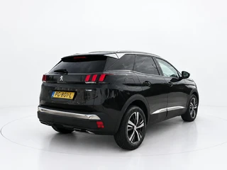 Peugeot 3008 1.2 PureTech Allure / 4