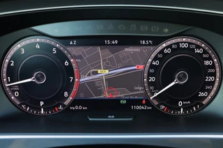 Volkswagen Tiguan 1.4 TSI ACT Highline Business R | Dealer Onderhouden | Led | Virtual | Stoelverwarming | Trekhaak | Carplay / 10