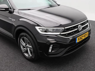 Volkswagen T-Roc 1.5 TSi 150 Pk Automaat R-Line Business | Trekhaak | Stoelverwarming | Camera | Adaptive Cruise | Carplay | Navigatie | 17 Inch | 20.604 Km !! / 14