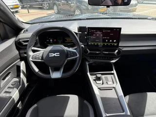 Dacia Bigster 1.8 Hybrid 155 Launch Edition *Schuif-/Kanteldak* / 4
