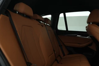 BMW X3 xDrive30e High Executive  360°cam, Stoelverwarming, Volleder, Carplay, interieur voorverwarming/(koeling) / 25