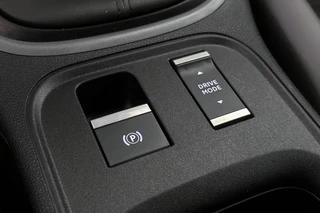 Jeep Avenger 1.2 Longitude Stoelverwarming Keyless Camera Adaptive Cruise / 36