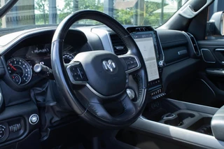 Dodge Ram 1500 4X4 5.7 V8 4x4 Crew Cab Limited / 24