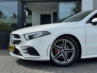 Mercedes-Benz A-klasse 200 AMG Edition Premium Plus * Camera * Carplay * 18 Inch / 22