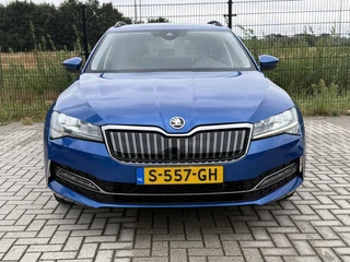 Škoda Superb Combi 1.4 TSI iV Business Edition Camera | PDC | Carplay | Stoelverwarming | / 9