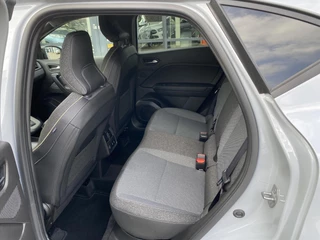 RENAULT Captur TCe 1.3 Mild Hybrid 140pk Techno / 26