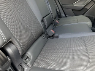 Audi Q3 45 TFSI e Hybrid 245pk S edition S-line Keyless | Camera / 33