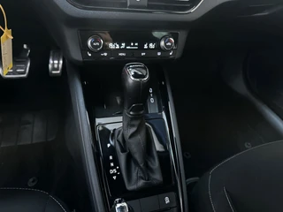 Skoda Kamiq 1.0 TSI 116pk DSG Sport Business Stoelverwarming App-Connect DAB+ / 11