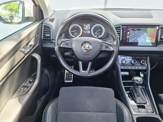 Škoda Karoq 1.5 TSI ACT Style Pano 360° Carplay Trekhaak Business Sportline / 44