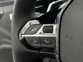 Peugeot 2008 Hybrid Automaat 145 GT  | Camera voor + achter | Keyless | €540,- p.m. Private Lease! | 8 jaar We Care garantie | / 23