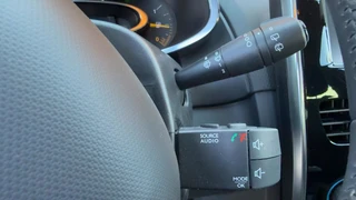 Renault Clio 0.9 TCe Night Day Navigatie Velgen Airco / 18