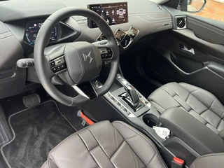 DS DS 3 E-Tense Antoine de saint Exupéry 54 kWh | SOH 98% | Camera rondom | Keyless | €500,- per maand* / 5