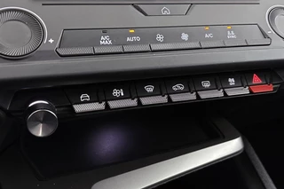Peugeot 308 1.2 PureTech Active Pack Business Apple CarPlay Adaptieve Cruise Control / 19