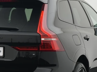 Volvo XC60 2.0 T6 AWD + Black Edition 350PK Pano | Trekhaak / 56
