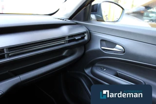 Jeep Avenger 1.2 Altitude Navi Carplay Camera / 12