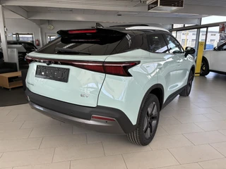 Omoda 5 EV Premium 61 kWh Voorraad Nieuw| ECC | Schuif/kanteldak | Keyless | Lederen bekleding | Stoel & Stuurverwarming | Navigatie | 7 Jaar fabrieksgarantie / 50