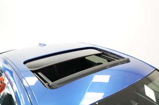 BMW 4 Serie Gran Coupé M440i xDrive High Executive  ACC Opendak Wide Screen Head-up H&K Trekhaak Carbon Laser Light Portimao Blue! / 28