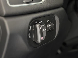Audi Q3 2.0 TFSI quattro | Dealer onderhouden | Airco | Cruise control / 19