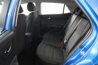 Kia Stonic 1.0 T-GDi MHEV DynamicLine  Navigatie - Achteruitrijcamera - Cruise Control - Apple & Android Carplay - Fabrieksgarantie t/m 14-04-2032 / 29