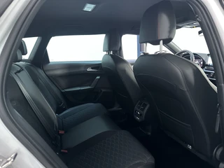 Seat Leon Sportstourer 1.0 TSI FR Business Intense Camera Sfeerverlichting Navigatie DAB+ / 18