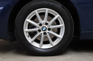 BMW 2 Series Active Tourer 218i Executive Automaat  / Navigatie / Trekhaak / Panoramadak / LED / Achteruitrijcamera / Climate Control / Parkeersensoren voor+achter / Cruise Control / Bluetooth / 11