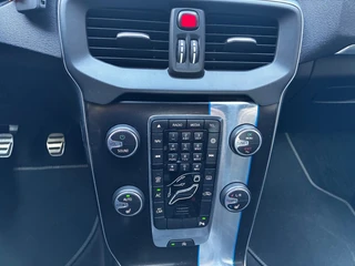 Volvo V40 2.0 T3 153PK! R-DESIGN / 21