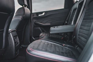 Ford Kuga 2.5 PHEV ST-Line X / 33