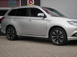 Mitsubishi Outlander 2.0 PHEV Premium Trekhaak| Camera| NAP / 30