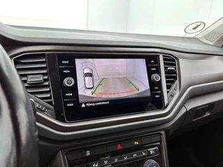 Volkswagen T-Roc 1.0 TSI Style | Adaptive cruise control | Stuur & Stoelverwarming | Camera | CarPlay / 7