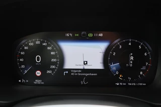 Volvo XC60 2.0 T4 R-Design  LED/Leder/Navi/Camera/CarPlay/Virtual Cockpit/Crc/19" / 22