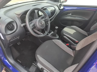 Toyota Aygo X PLAY AIRCO CAMERA AD-CRUISE APPLE/ANDROID NL-AUTO / 13