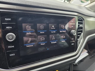 Volkswagen T-Roc NAVI TEL DAB LM PDC CAMERA 1.0 TSI / 31