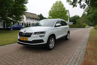 Škoda Karoq 1.5 TSI ACT Business Edition Plus  | LED | ACC | Camera | Trekhaak | CarPlay | Stoelverwarming |