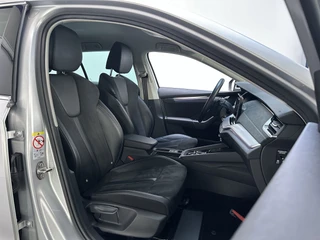 Skoda Octavia Combi 1.0 e-TSI DSG Business Edition Plus Leder-Alcantara Sfeerverlichting Navigatie Parkeersensoren / 6