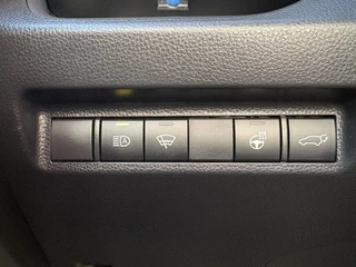 Toyota RAV4 2.5 Plug-in Hybrid AWD Style STUUR & STOELVERWARMING (OOK ACHTER) PDC V+A ELEK. ACHTERKLEP / 32