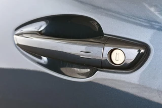 Peugeot 3008 1.2 PureTech GT Black Pack Trekhaak Keyless Stoelverwarming / 19