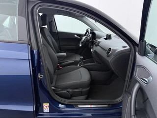 Audi A1 Sportback 1.0 TFSI Pro Line  - S-Line - Cruise control - Navigatie - Audi Multimedia - - Virena Zekerheidspakket 895 ,- BOVAG Garantie / 40