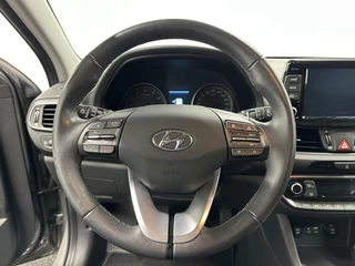 Hyundai i30 1.0 T-GDI Comfort CLIMATE CAMERA CARPLAY LM / 20