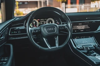 Audi Q7 55 TFSI e quattro Pro Line Plus / 25