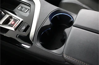Peugeot 5008 1.2 PureTech Active Pack Business  GT - Trekhaak - All Seasonbanden - Schuif/kantel dak - Virena zekerheidspakket €895 / 70